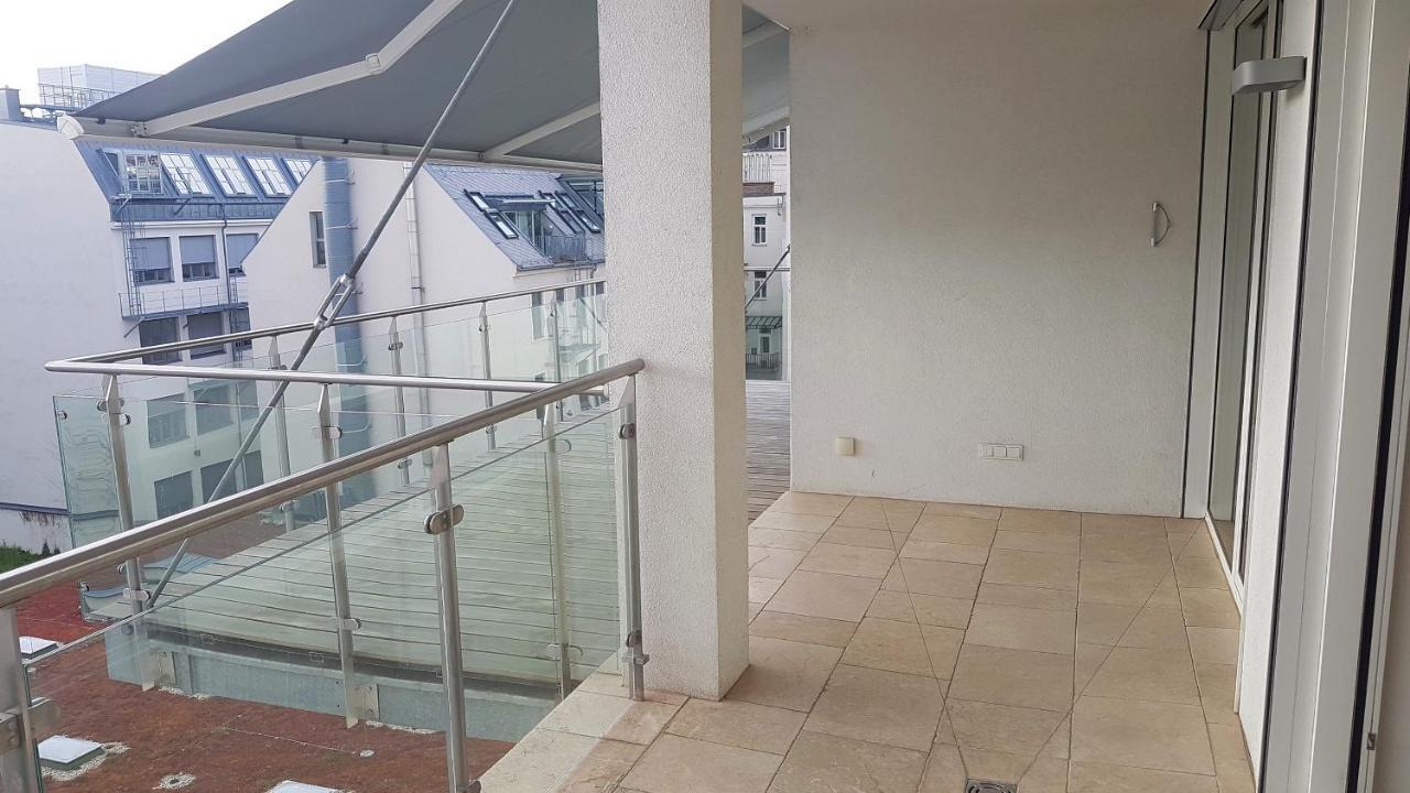 Appartement Loft #11 Mit Grosser Loggia Und Terrasse Wenen